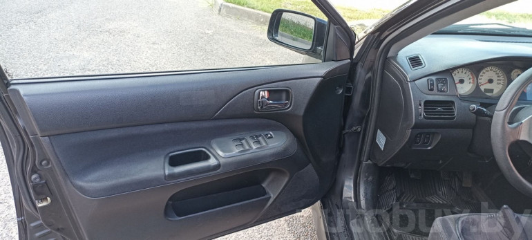 Mitsubishi Lancer 9 поколение , 2004 года
