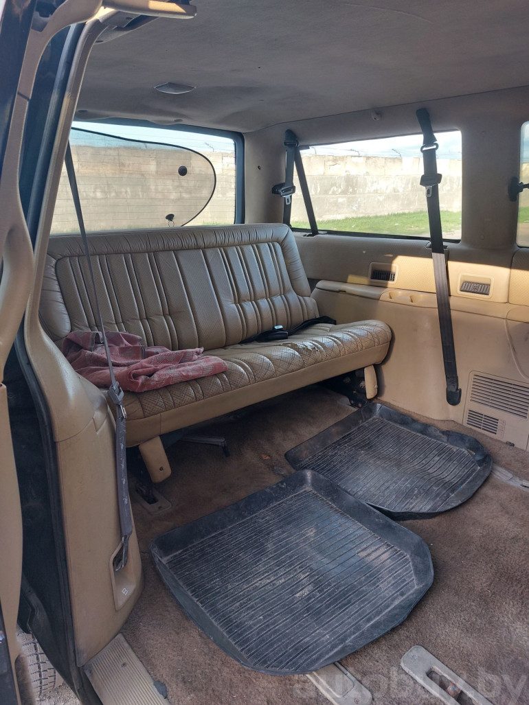 Chrysler Voyager 2 поколение, 1992 года