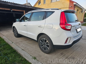 Geely Emgrand X7