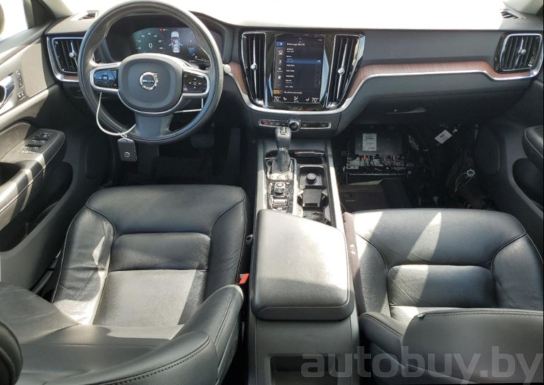 Volvo S60 3 поколение, 2021 года