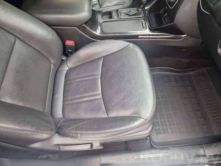 Kia Sorento 2 поколение [рестайлинг], 2013 года