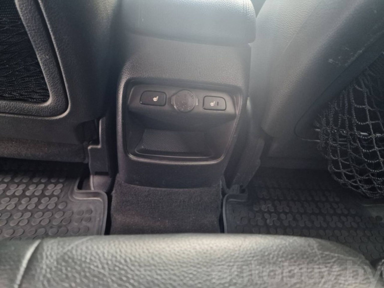 Kia Sorento 2 поколение [рестайлинг], 2013 года