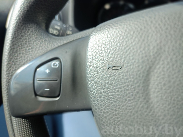 Renault Sandero 2 поколение, 2015 года