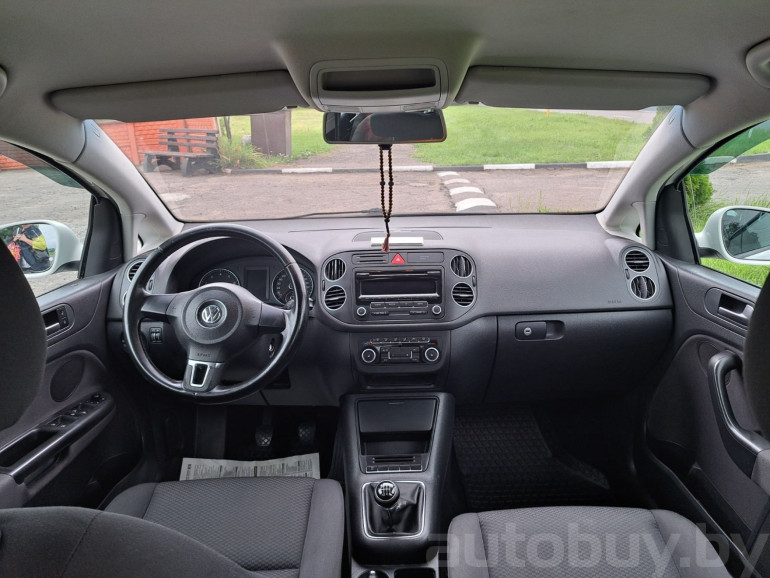 Volkswagen Golf Plus 2 поколение, 2011 года