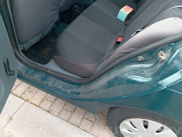 Renault Megane 1 поколение, 1997 года