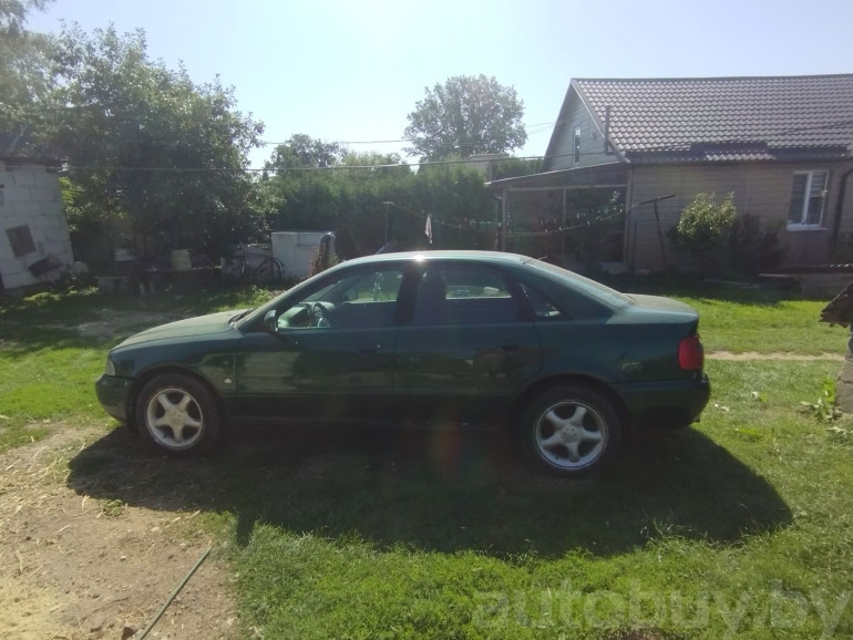 Audi A4 1 поколение (B5), 1997 года
