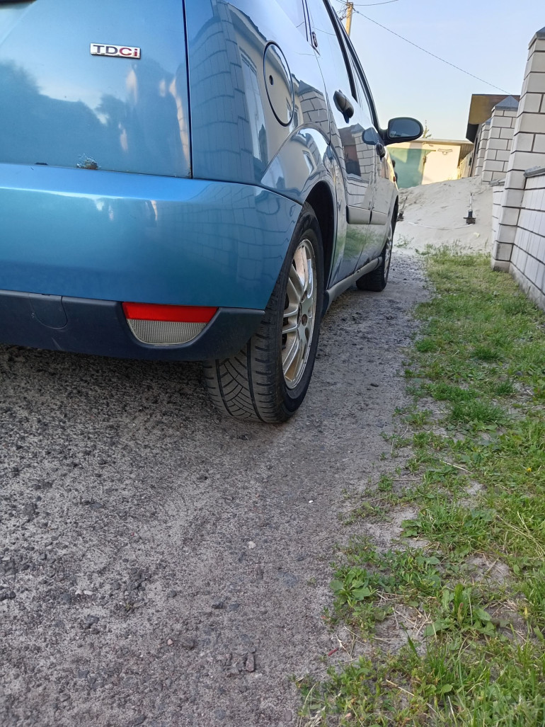 Ford Focus 1 поколение, 2001 года
