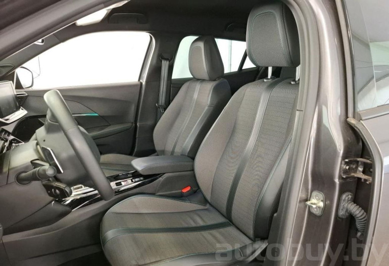 Peugeot 2008 2 поколение, 2022 года