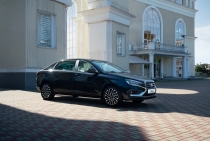 Lada Aura удивила Дубай: российский седан продан дороже Camry